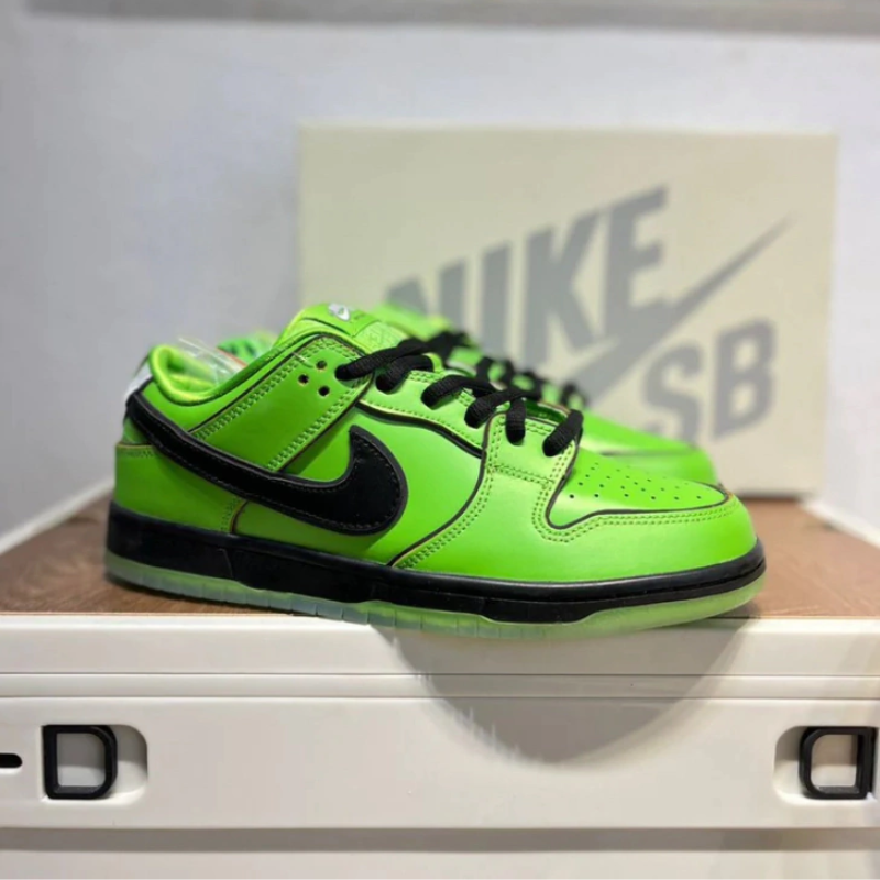 The Powerpuff Girls x Nike SB Dunk Low "Buttercup"