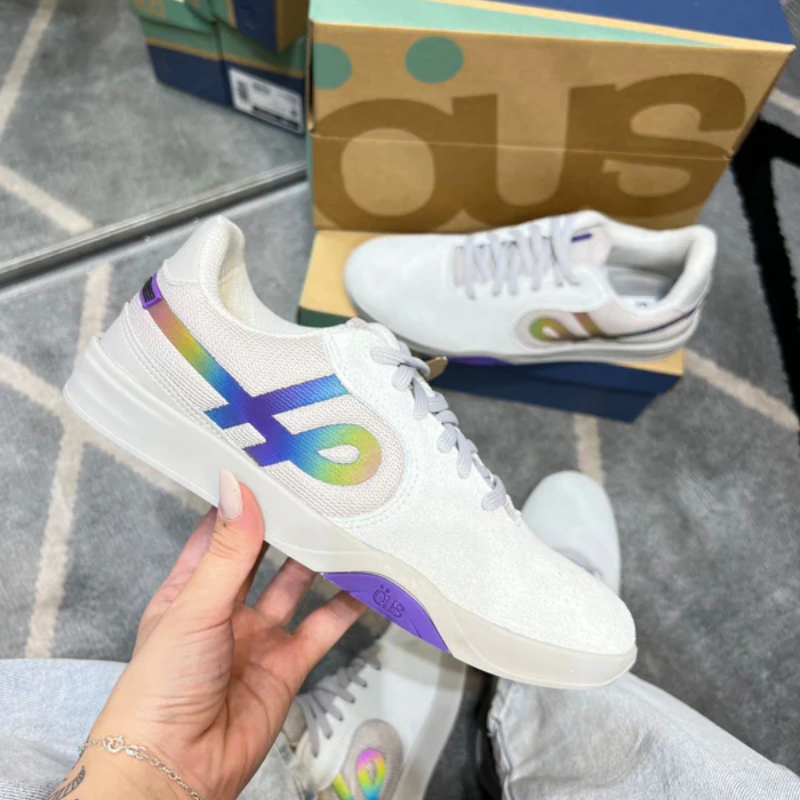 Ous Imigrante White/Grape