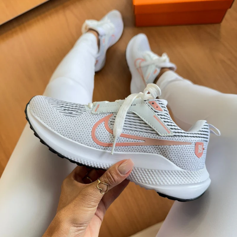 Pegasus White/Guava