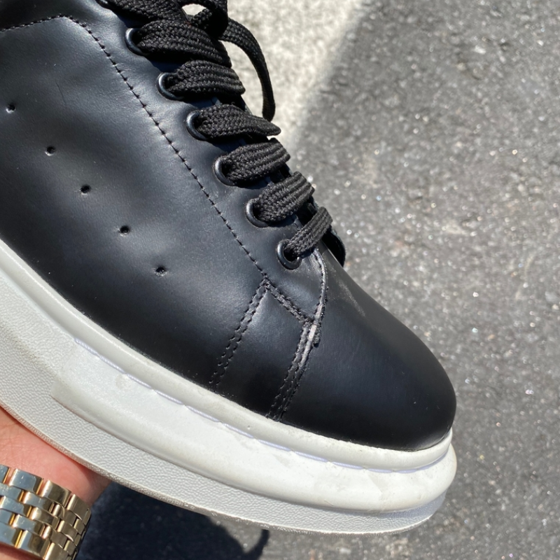 Alexander McQueen Black/White