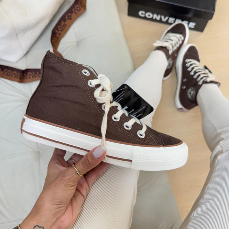 Chuck Taylor All Star Leather Boot Brown