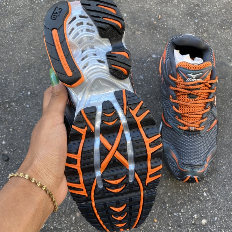 Wave Prophecy 1 Black & Orange