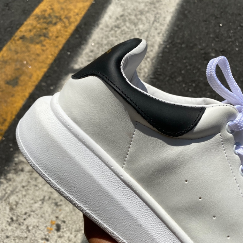 Alexander McQueen White/Black