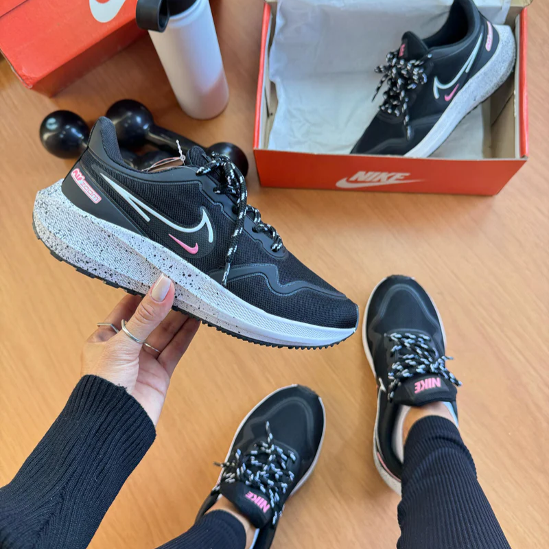 Nike Air Zoom NK 47 Black/Pink