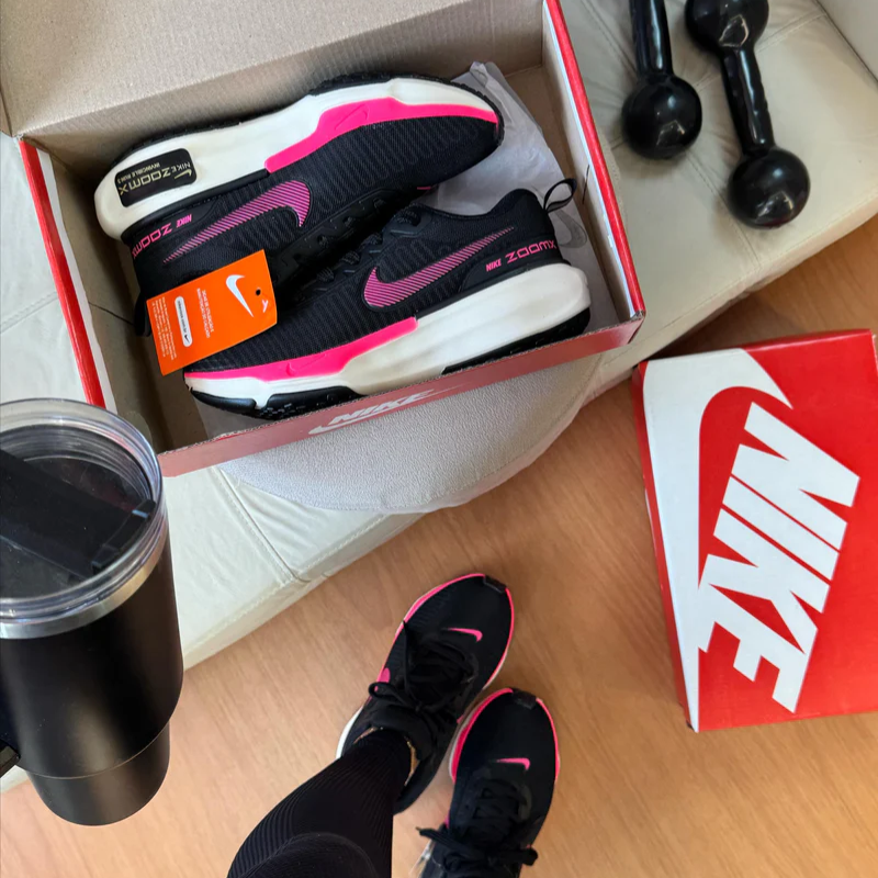 Invincible Run 3 Black/Pink