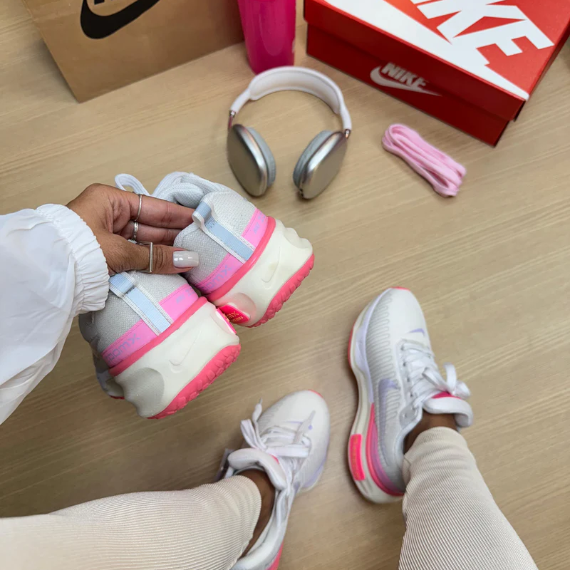 Nike Invincible Run White/Pink