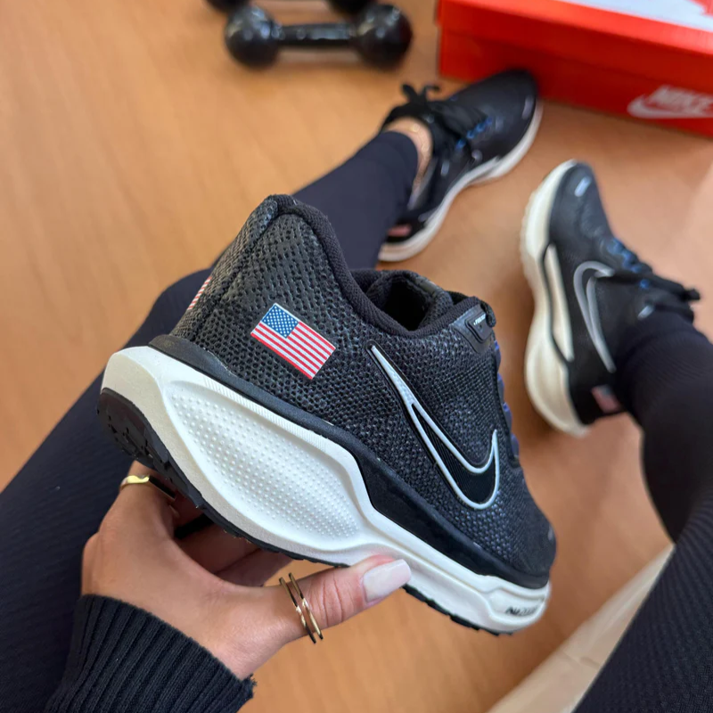 Pegasus 41 Black/Blue Flag
