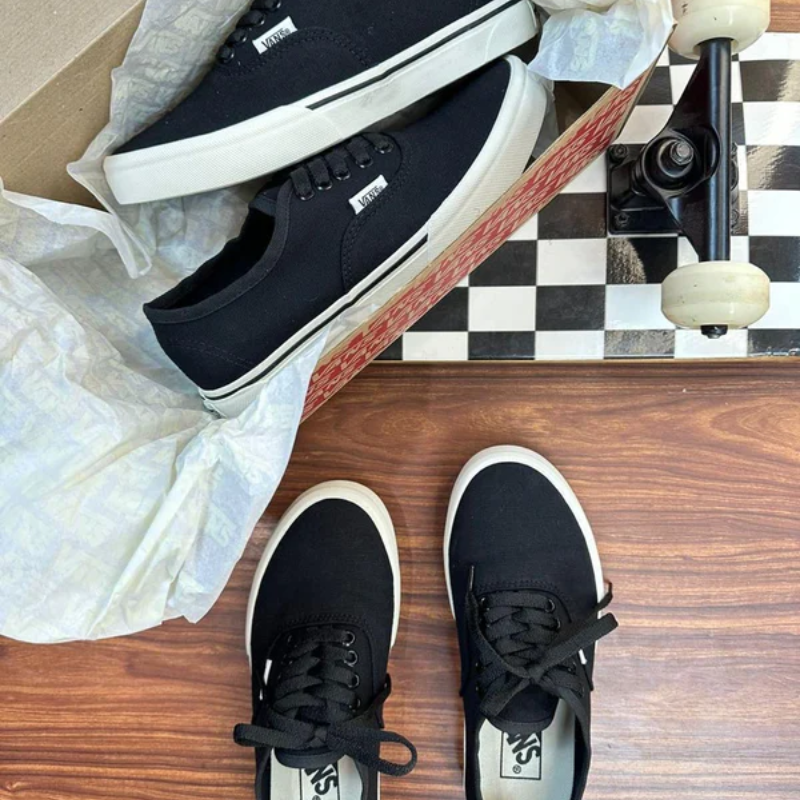 Vans Authentic