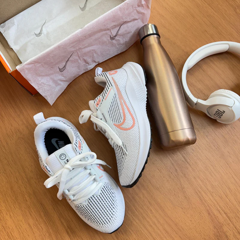 Pegasus White/Guava