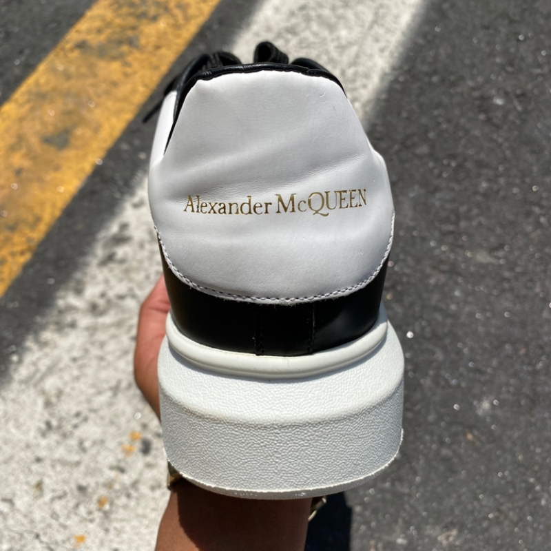 Alexander McQueen Black/White
