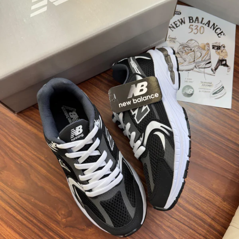 NB 530 Black and White