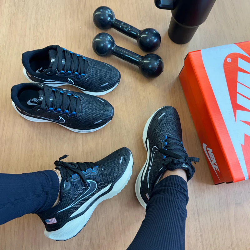 Pegasus 41 Black/Blue Flag