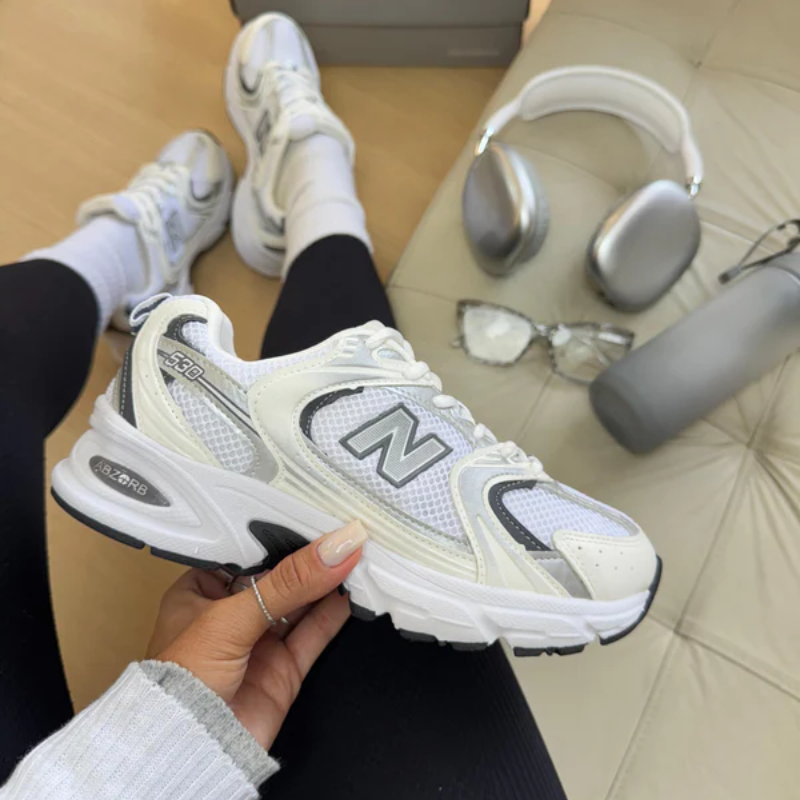 NB 530 White