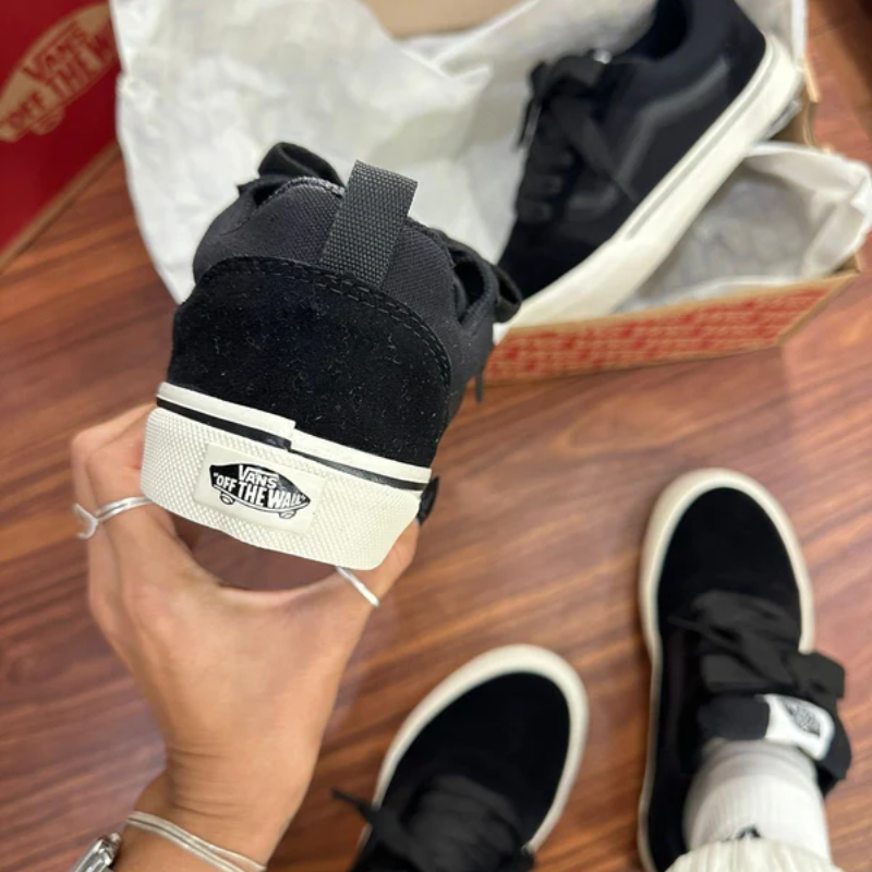 Vans KNU Full Dark
