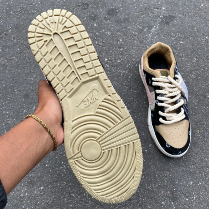 Dunk x Travis Scott "Cactus Jack"