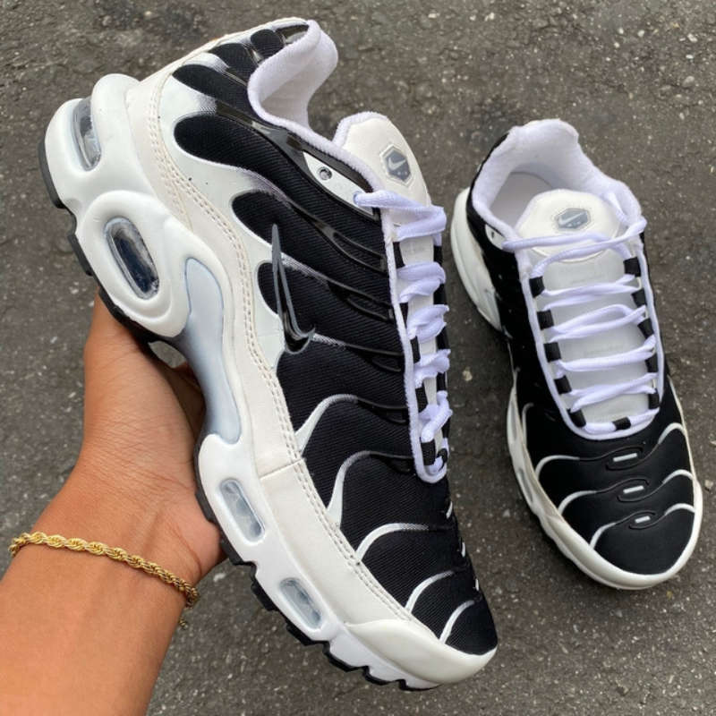 Air Max TN Plus "Killer Whale"