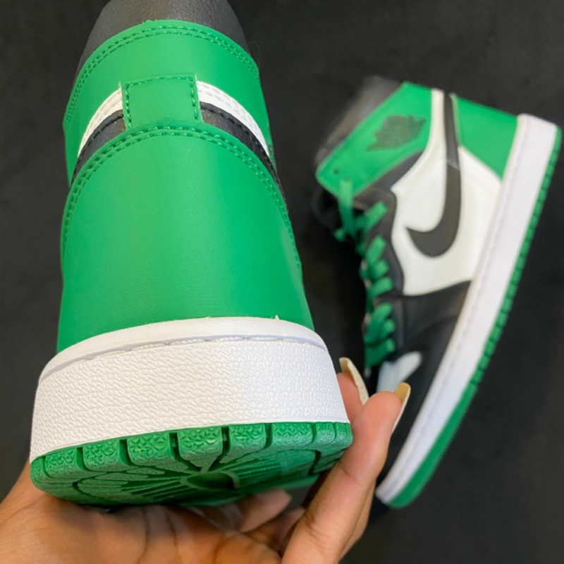 Air Jordan 1 Retro OG - "Lucky Green"