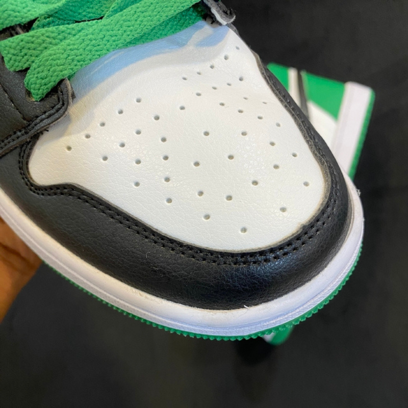 Air Jordan 1 Retro OG - "Lucky Green"