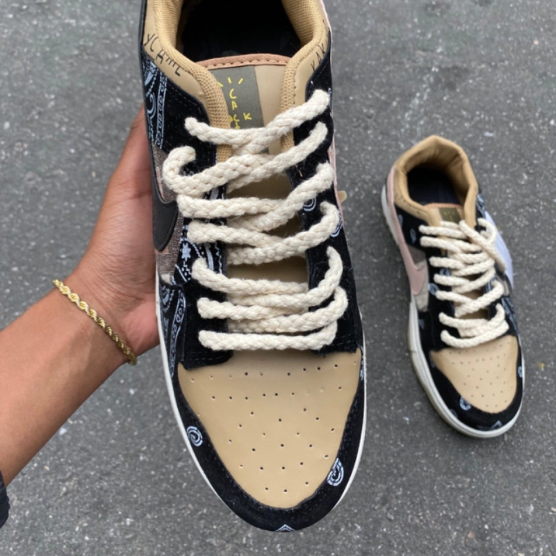 Dunk x Travis Scott "Cactus Jack"