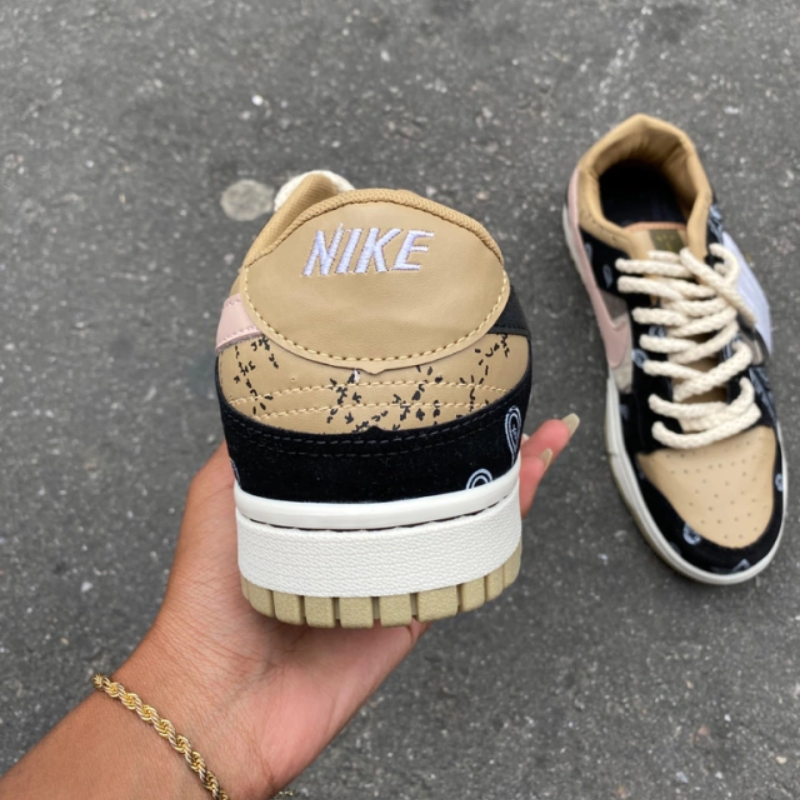 Dunk x Travis Scott "Cactus Jack"