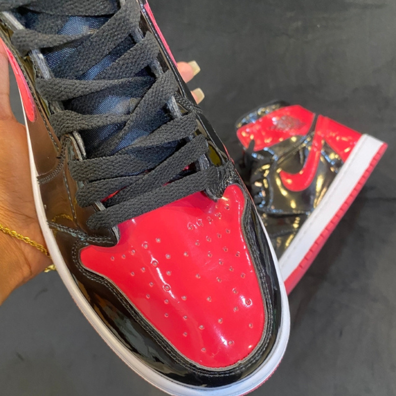 Air Jordan 1 high Red Retro OG Sparkling