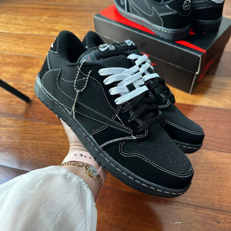 Air Jordan x Travis Scott "Phantom"