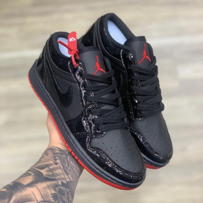 Air Jordan Low Black & Red Brilhante