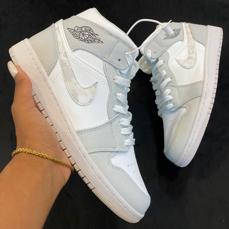 Air Jordan 1 Mid White & Gray