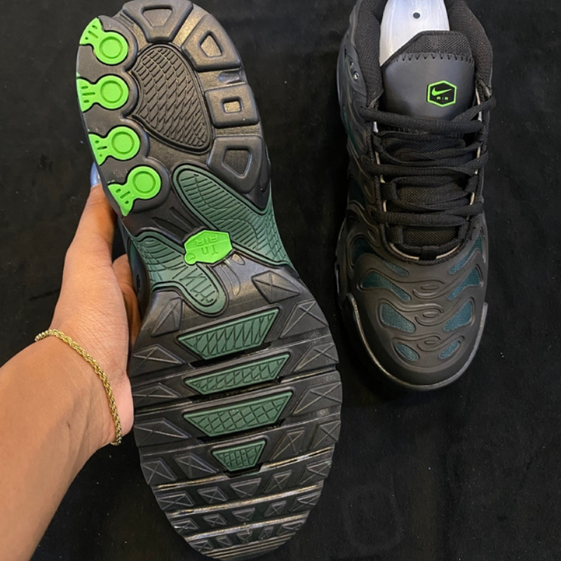 Air Max Plus Drift TN "Black Volt"