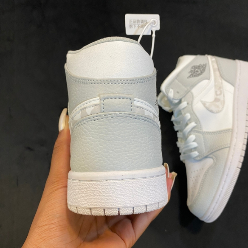 Air Jordan 1 Mid White & Gray