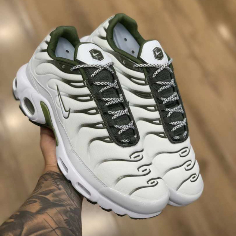 Air Max TN Plus White e Green