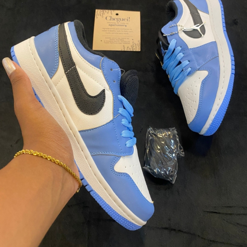 Air Jordan Low Blue Sky
