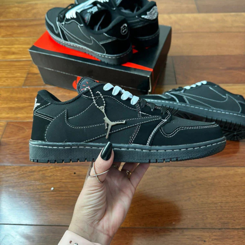 Air Jordan x Travis Scott "Phantom"