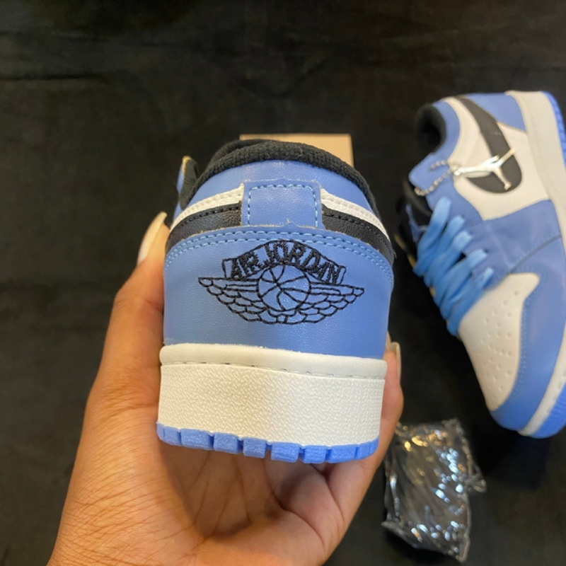 Air Jordan Low Blue Sky