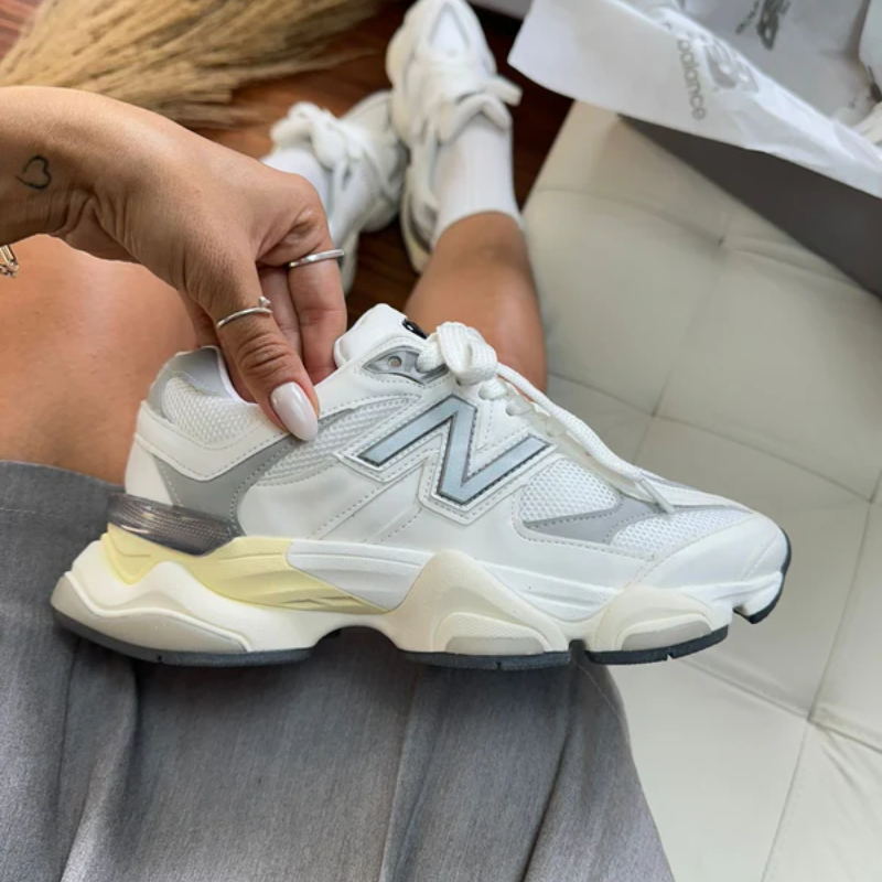 NB 9060 White Silver Couro