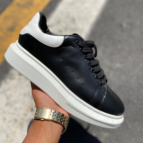 Alexander McQueen Black/White