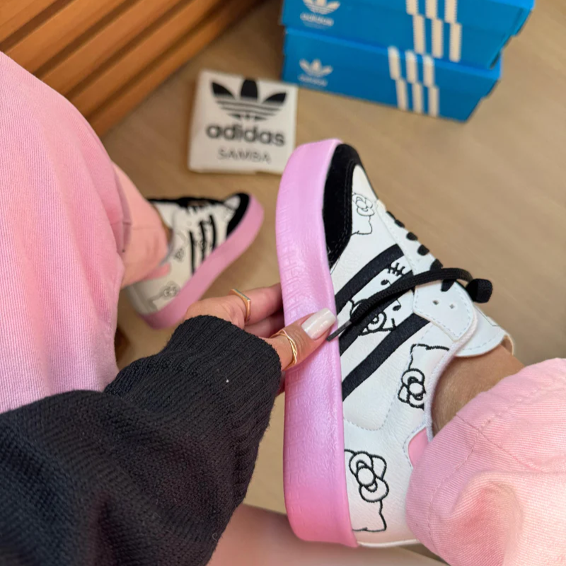 Tênis Adidas Samba Hello Kitty