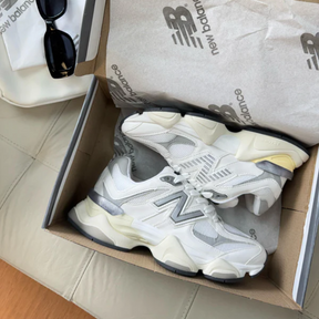 NB 9060 White Silver Couro