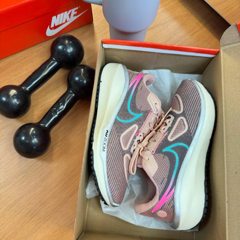 Nike Vomero 17 Pink