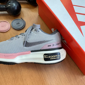 Nike Invincible Run Gray/Pink
