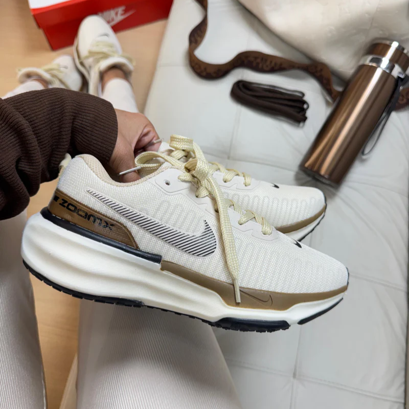 Nike Invincible Run Off/Café