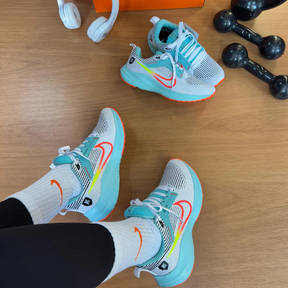 Pegasus 41 White/Blue