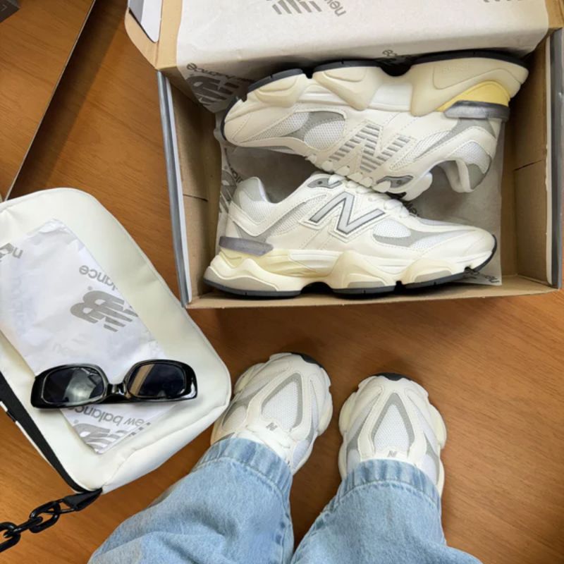 NB 9060 White Silver Couro