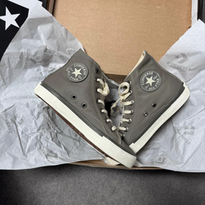 Chuck Taylor All Star Leather Graphite