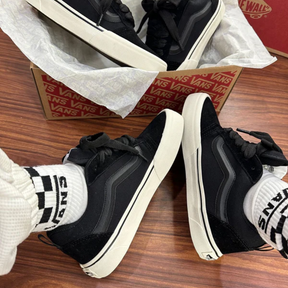 Vans KNU Full Dark