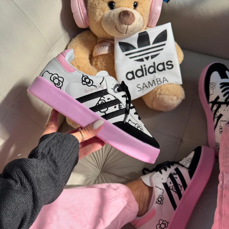 Tênis Adidas Samba Hello Kitty
