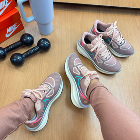 Nike Vomero 17 Pink