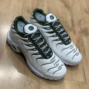 Air Max TN Plus White e Green