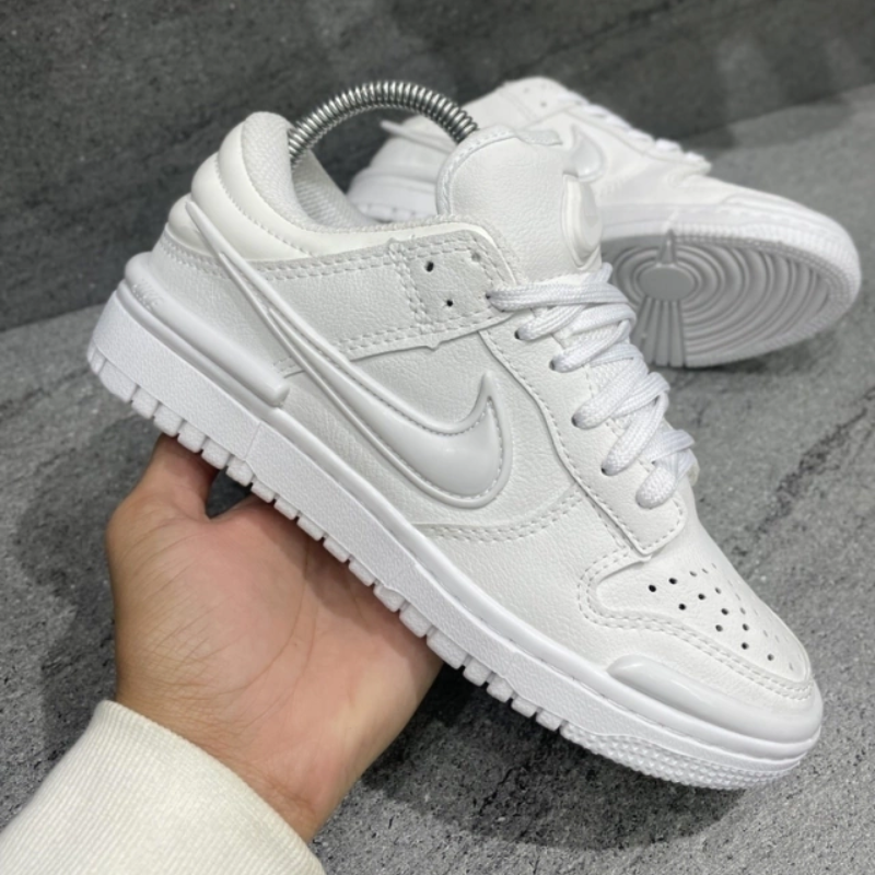 SB Dunk Low Twist White