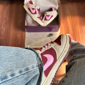 Dunk Low Bordô